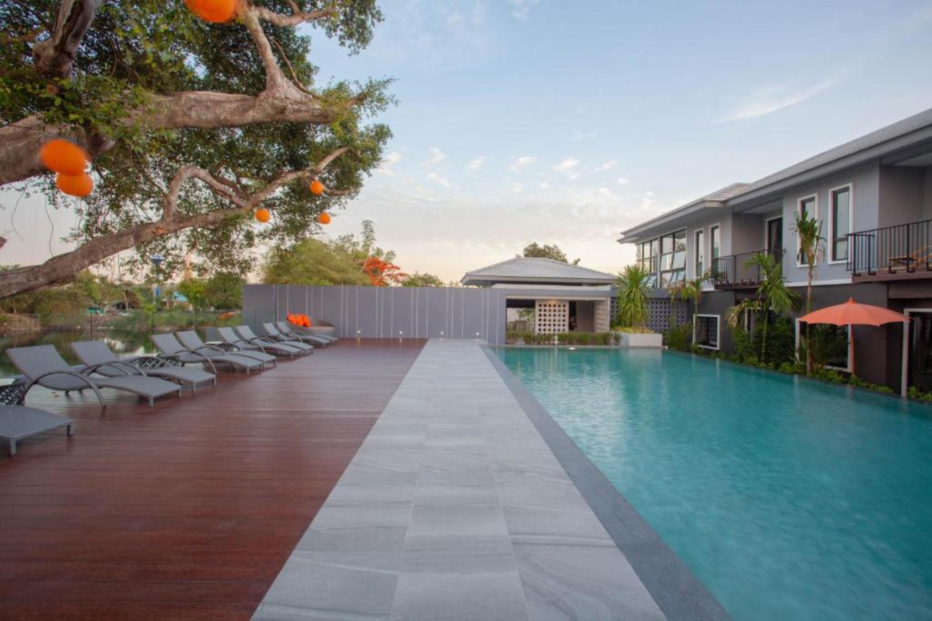 The Lake Chalong Hotel Sha Plus Bagian luar foto