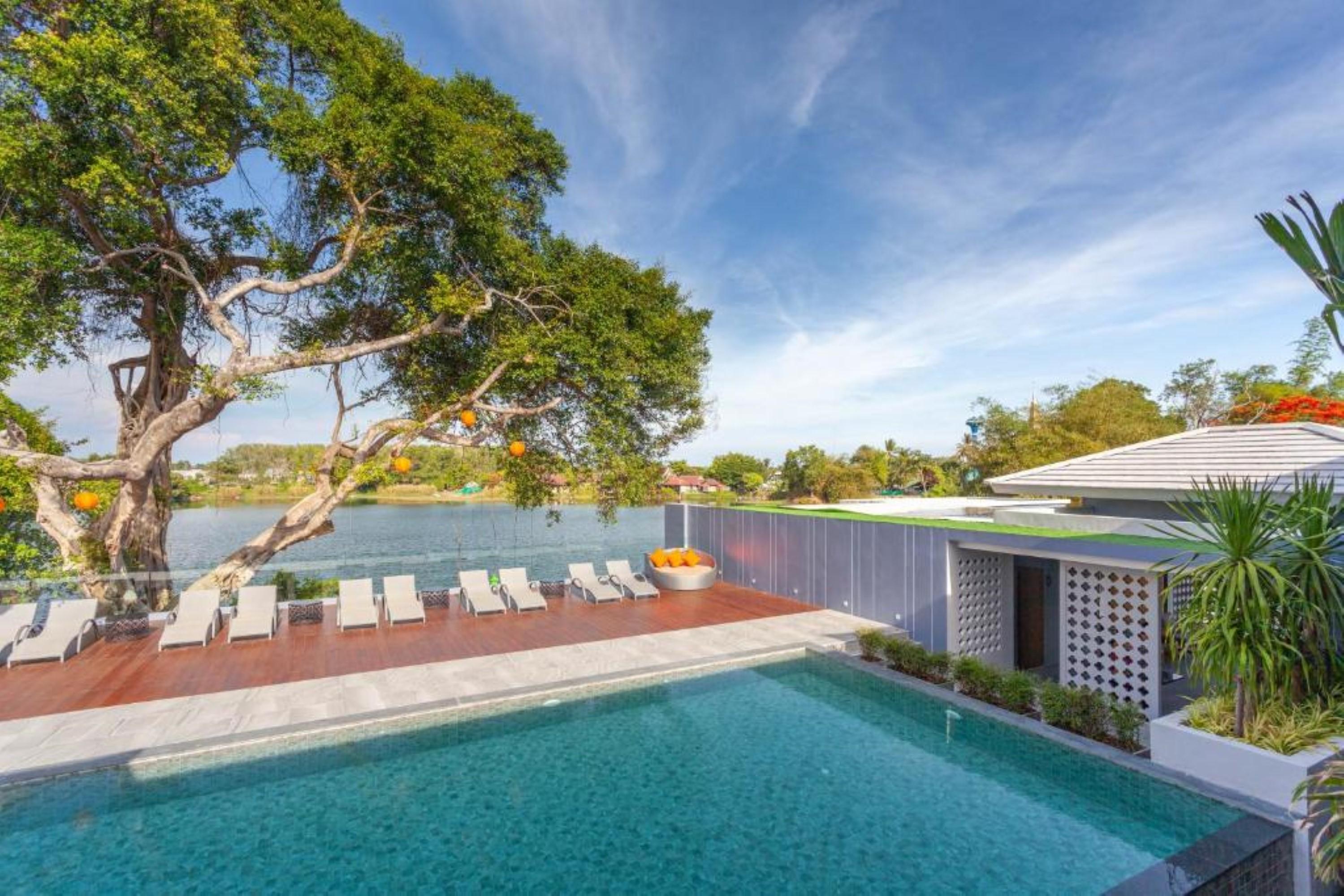 The Lake Chalong Hotel Sha Plus Bagian luar foto