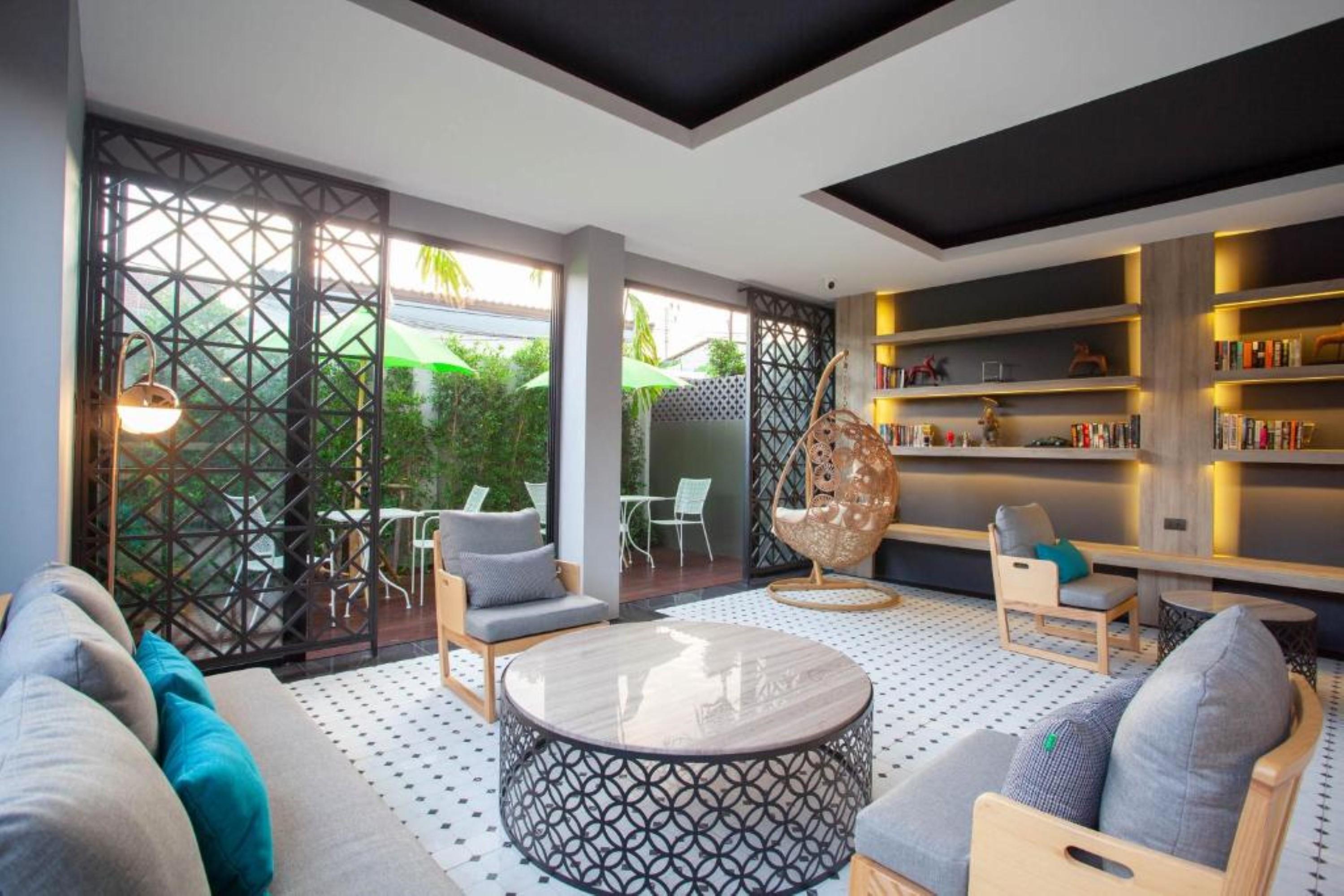 The Lake Chalong Hotel Sha Plus Bagian luar foto