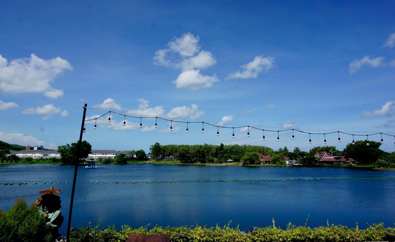 The Lake Chalong Hotel Sha Plus Bagian luar foto