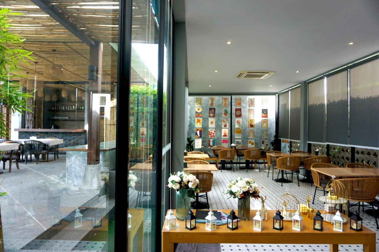 The Lake Chalong Hotel Sha Plus Bagian luar foto