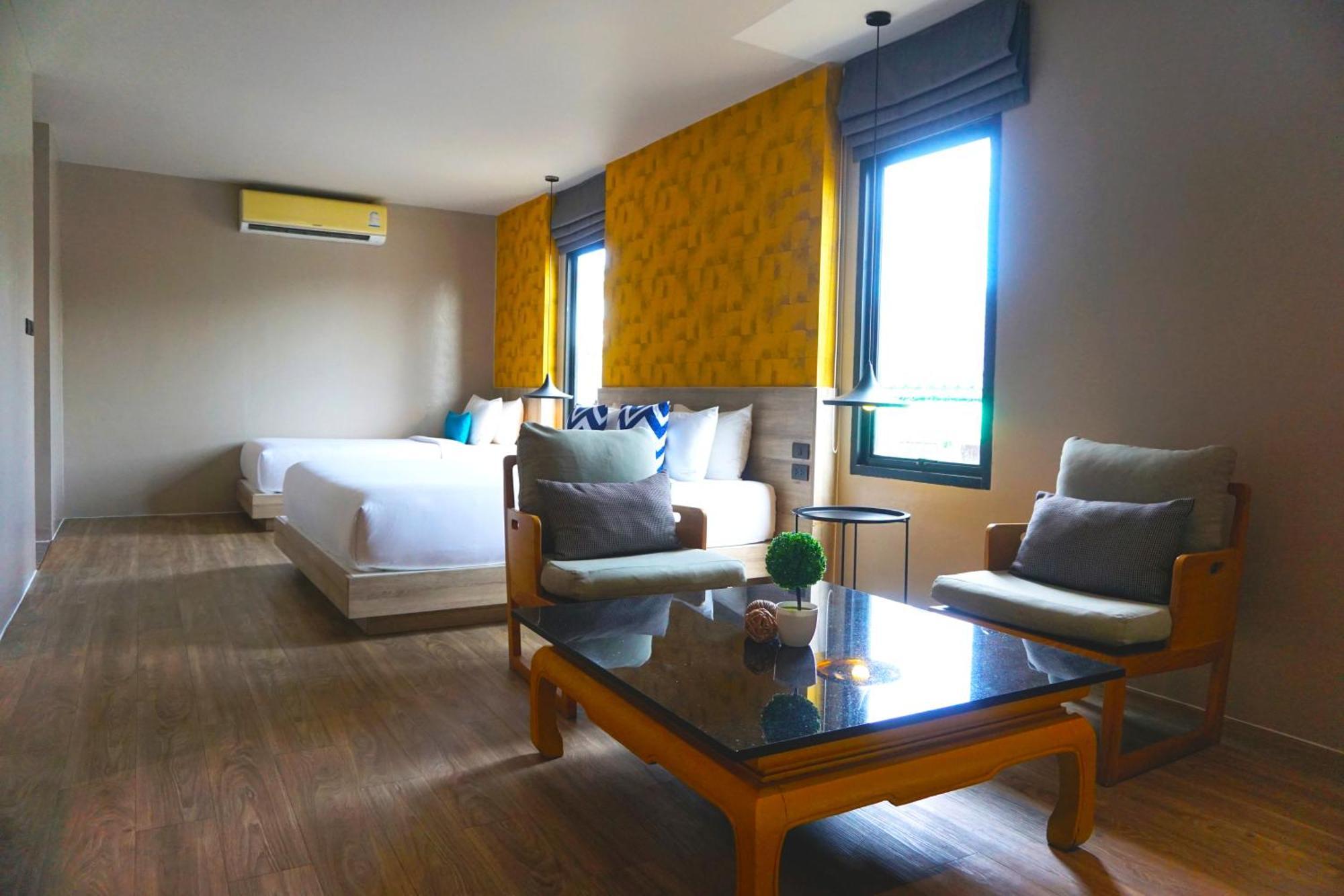 The Lake Chalong Hotel Sha Plus Bagian luar foto