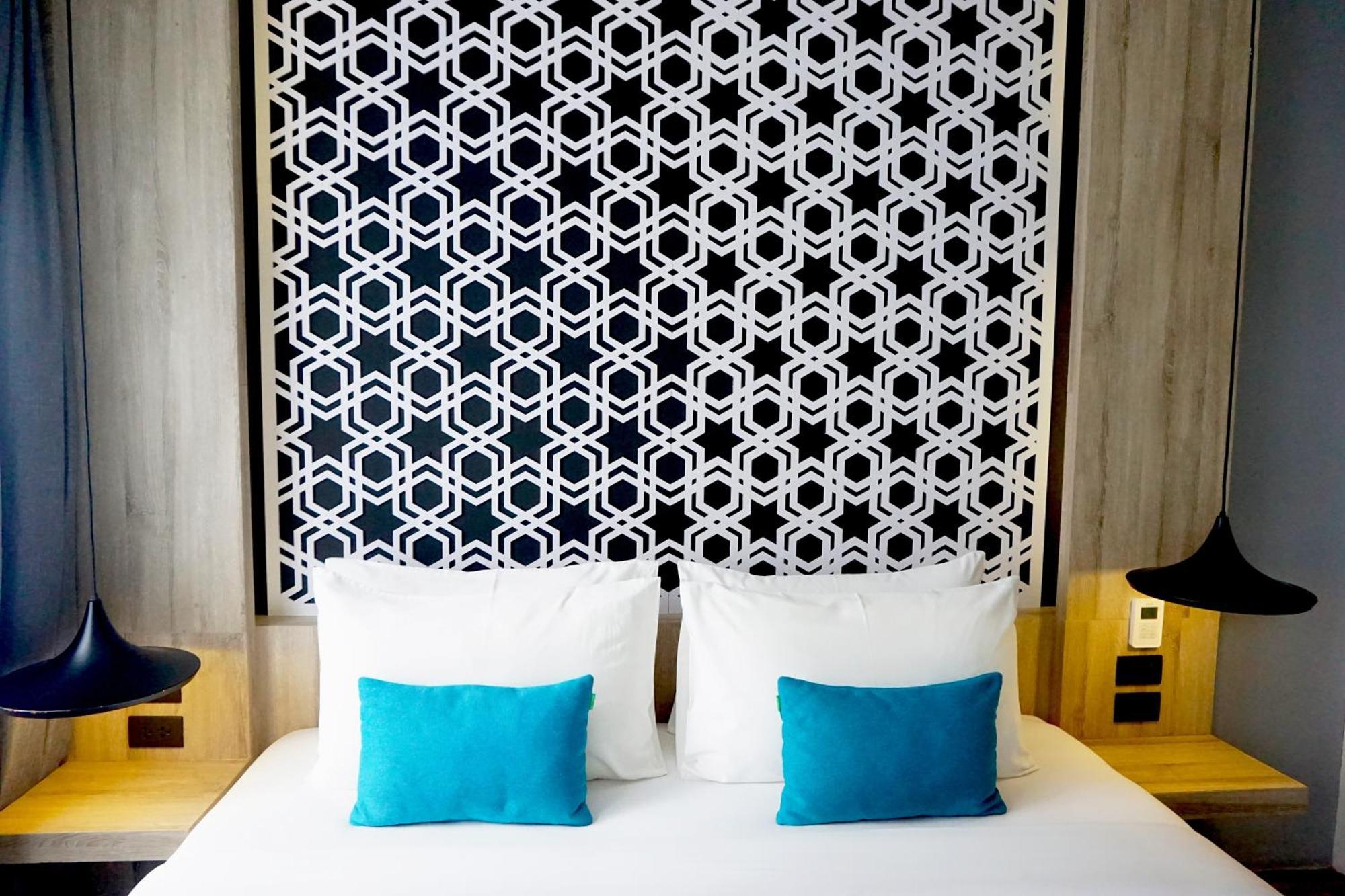 The Lake Chalong Hotel Sha Plus Bagian luar foto